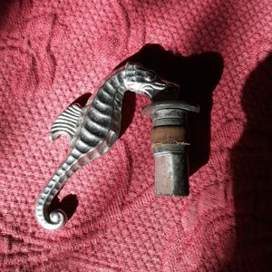 Vintage ' Sea Horse' bottle stopper